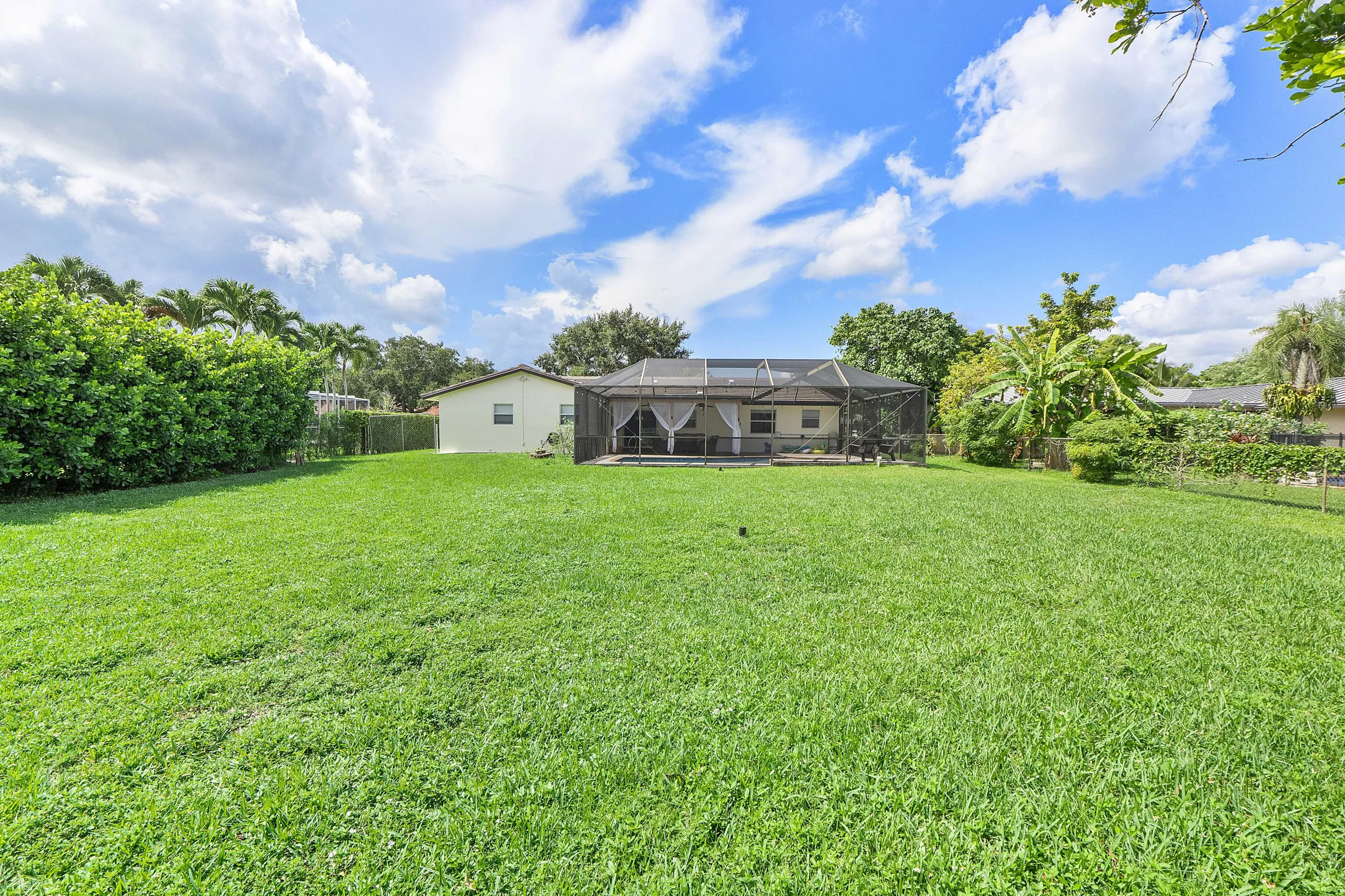 10625 Nw 37th St_050