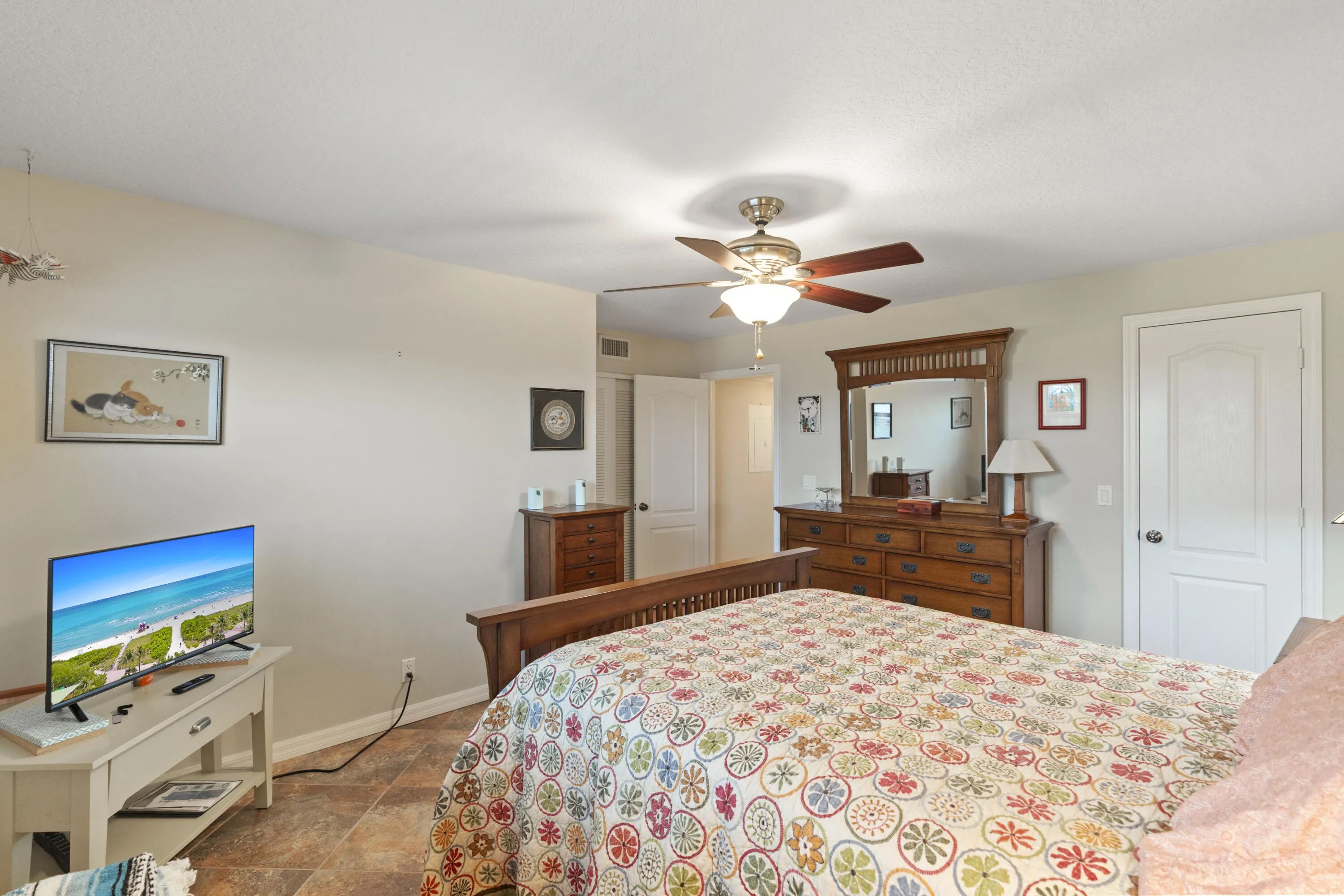 Master​​‌​​​​‌​​‌‌​‌‌​​​‌‌​‌​‌​‌​​​‌​​ Bedroom