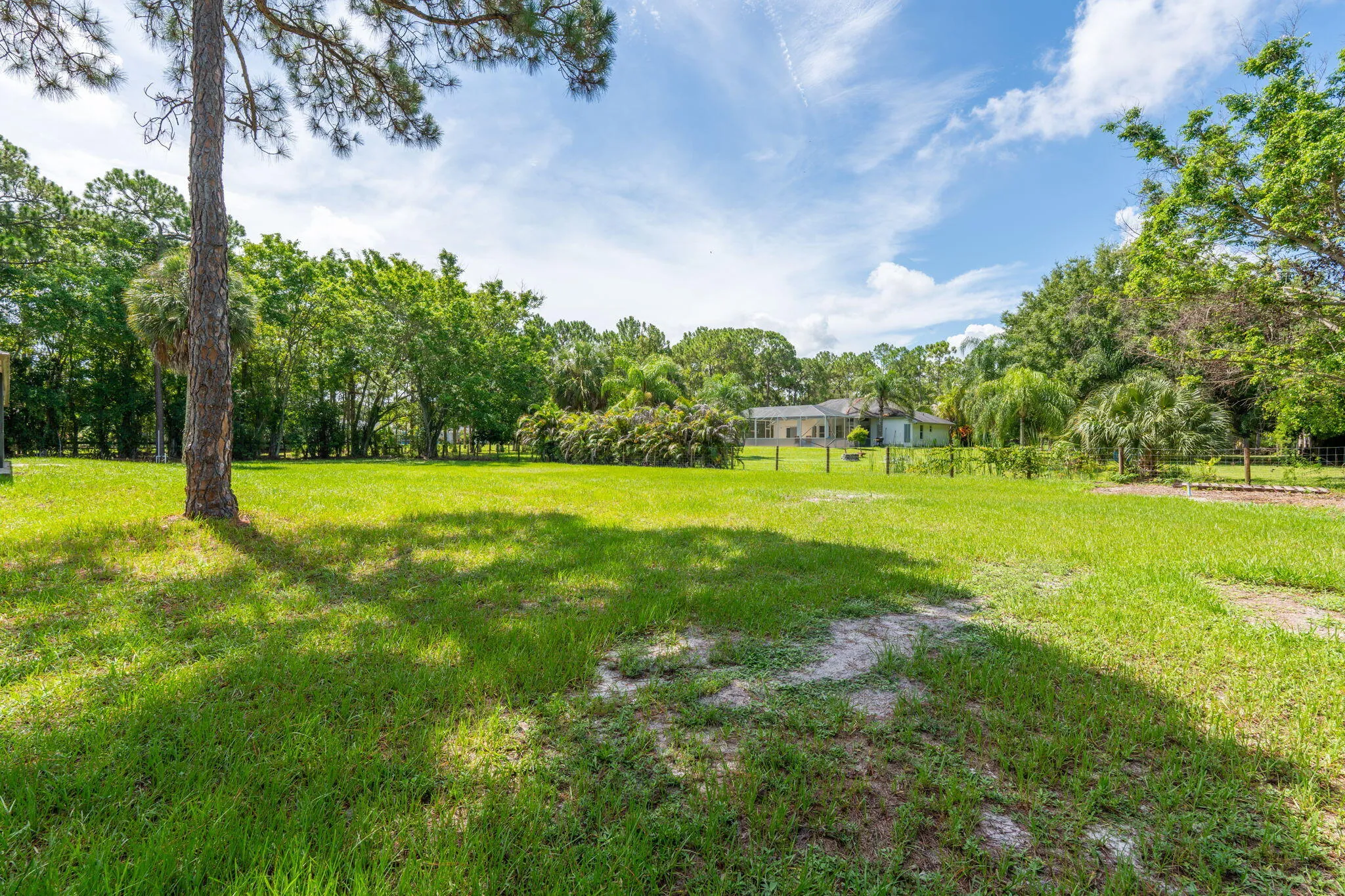 41-web-or-mls-A7408597