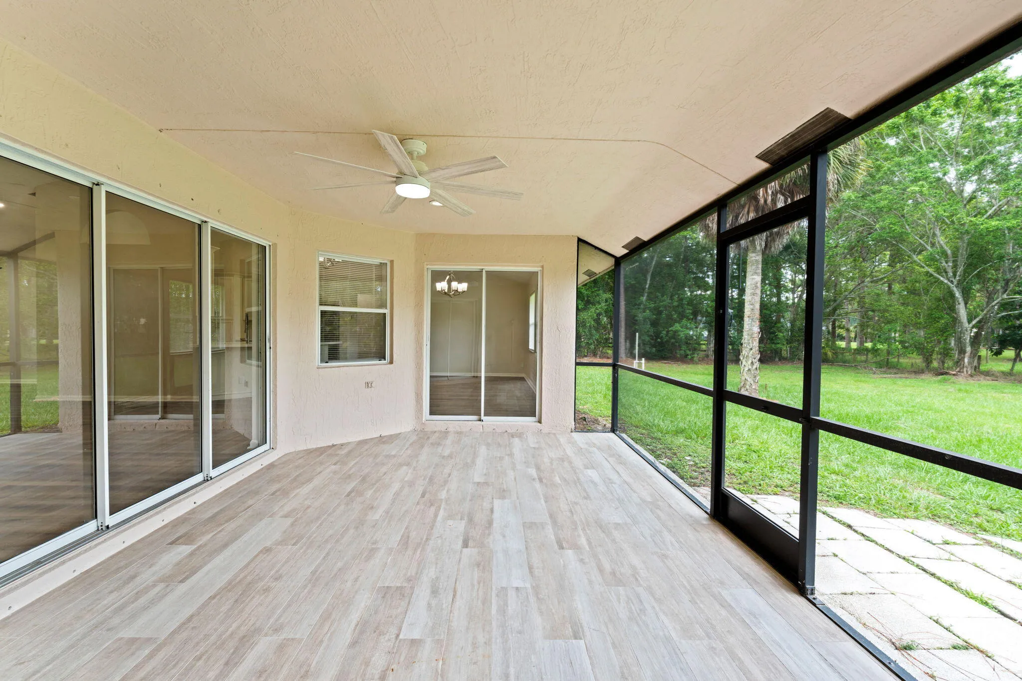 33-web-or-mls-A7408999