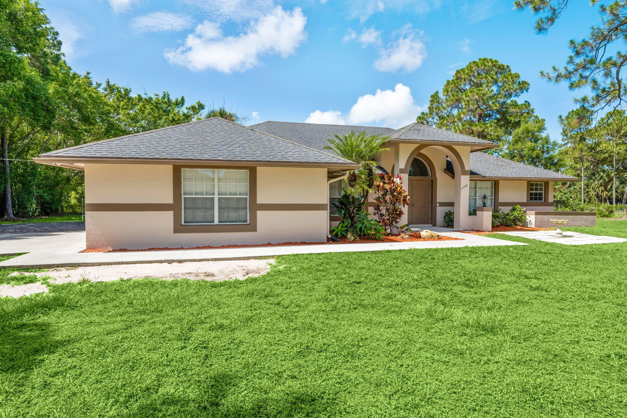 2-web-or-mls-A7408577