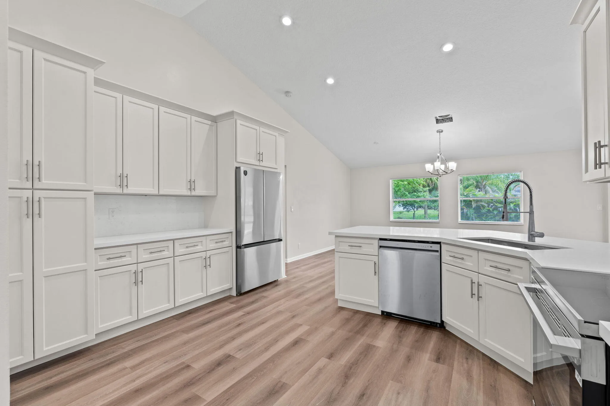 14-web-or-mls-A7409083