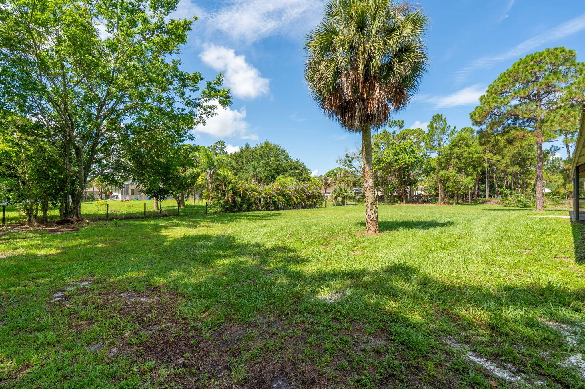 42-web-or-mls-A7408587