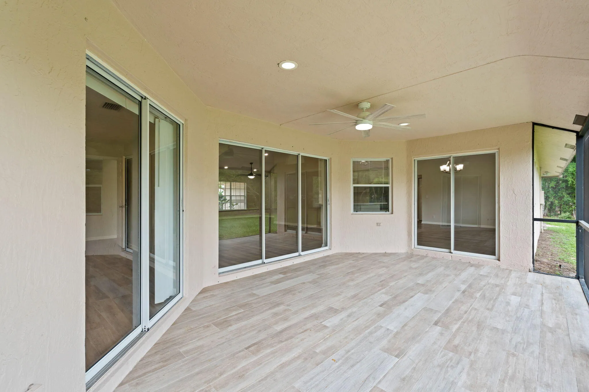 32-web-or-mls-A7408996