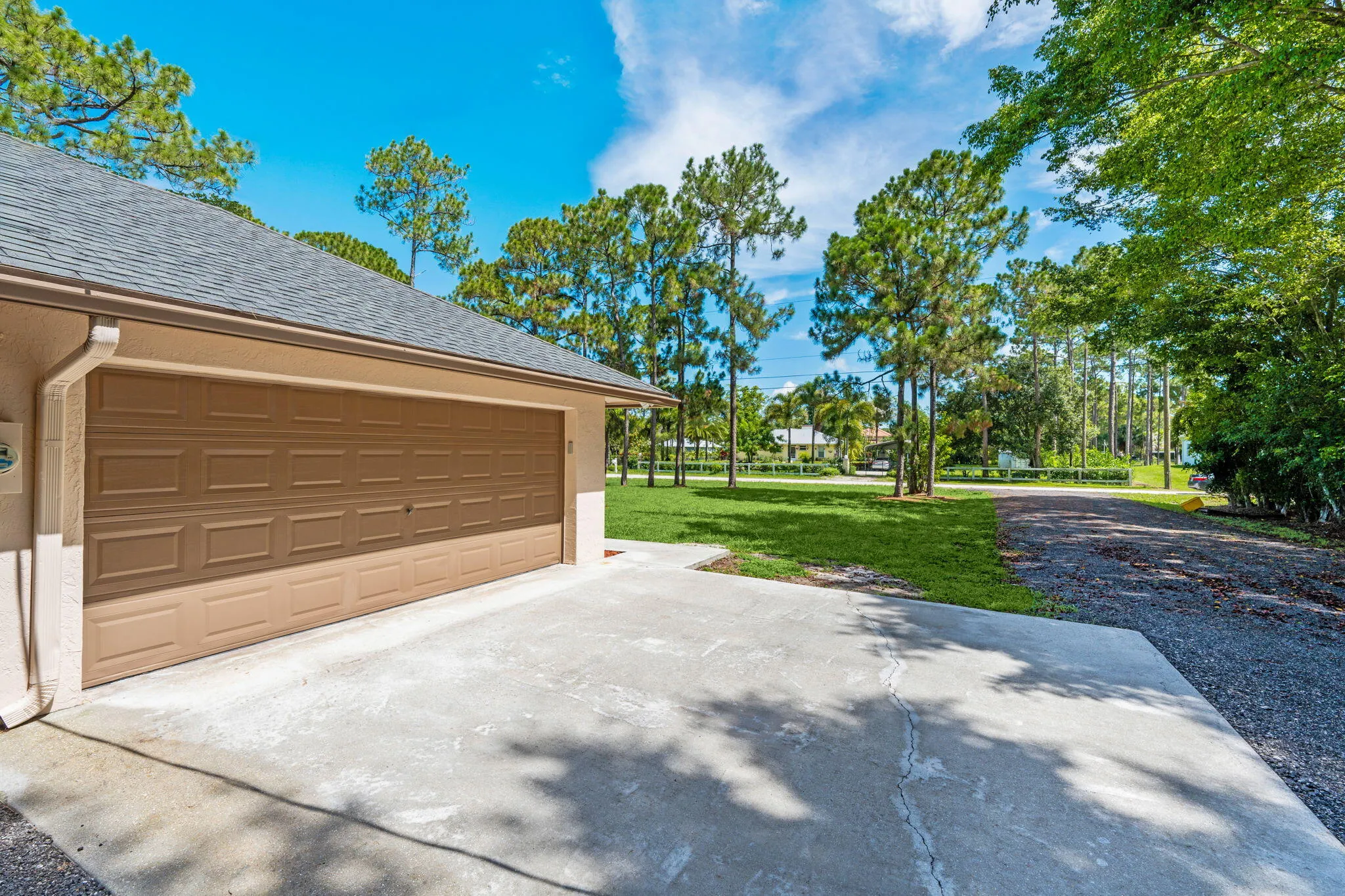 4-web-or-mls-A7408588