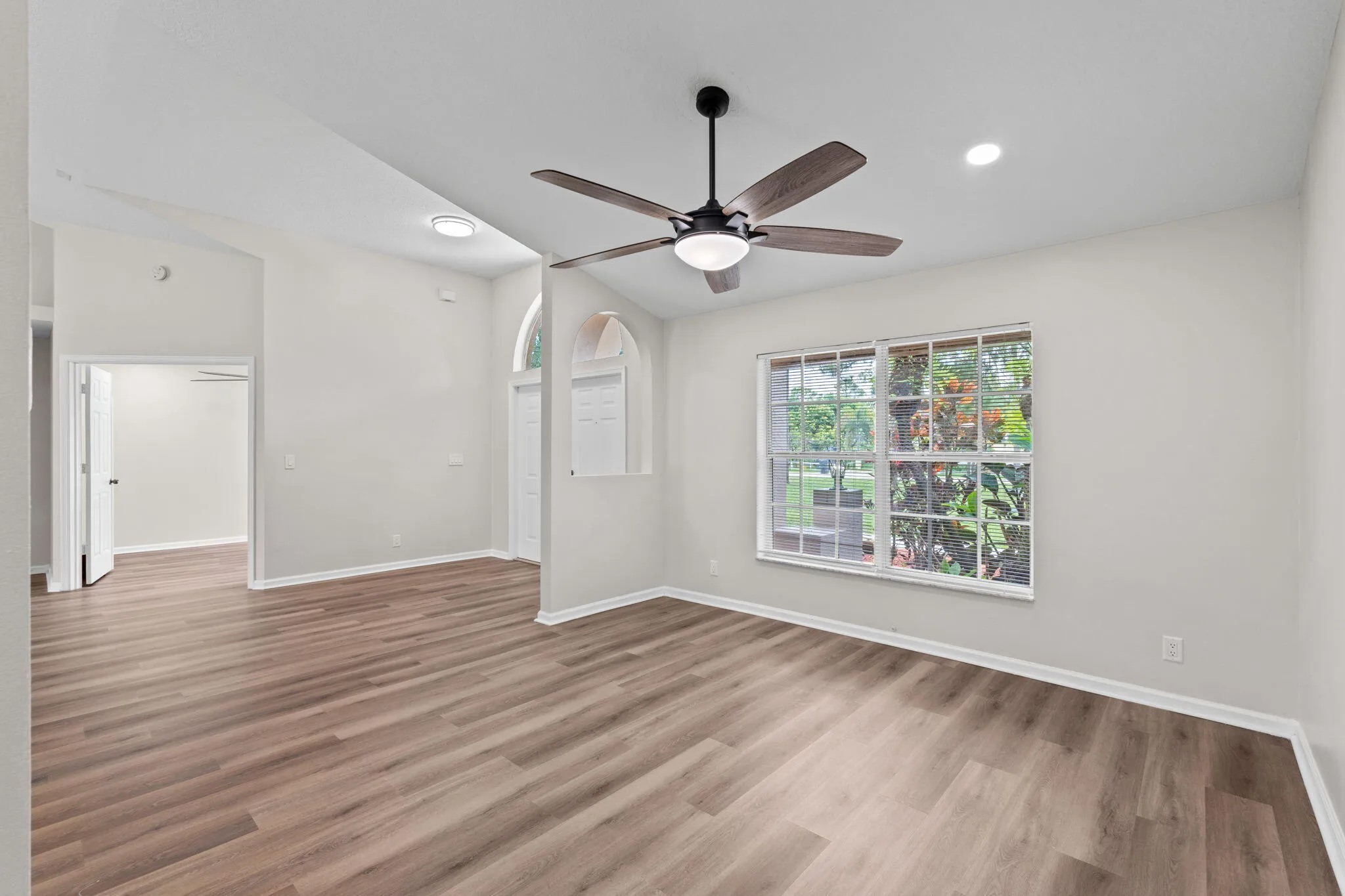 7-web-or-mls-A7409032