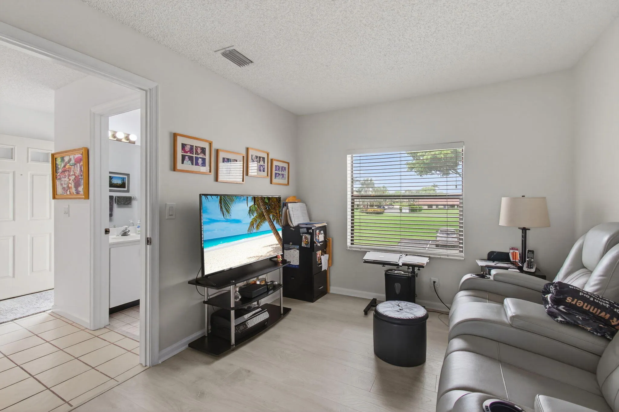 GUEST BEDROOM/DEN