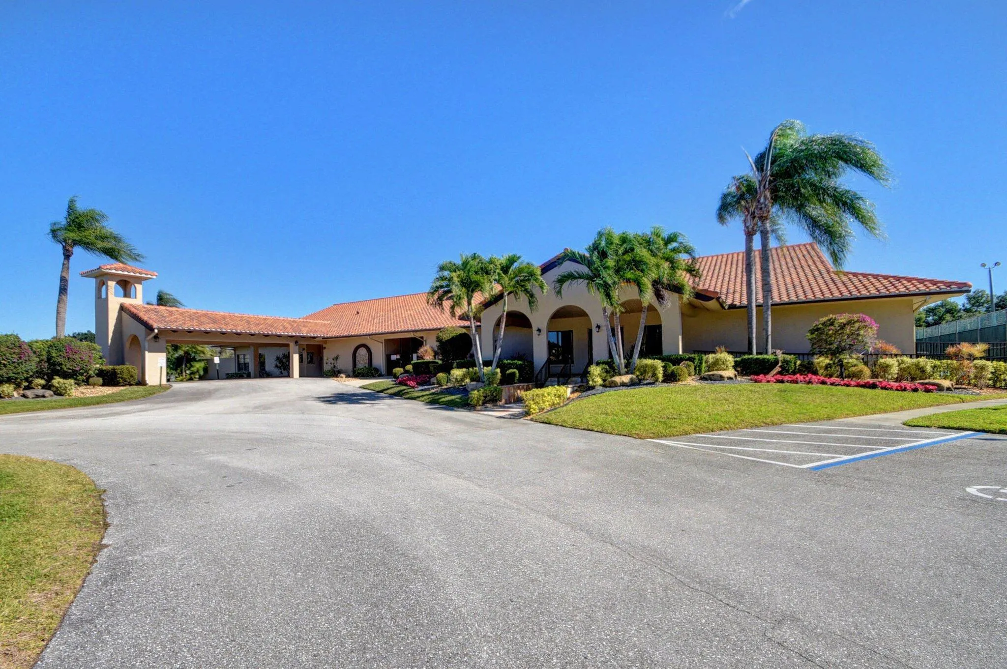 CLUBHOUSE