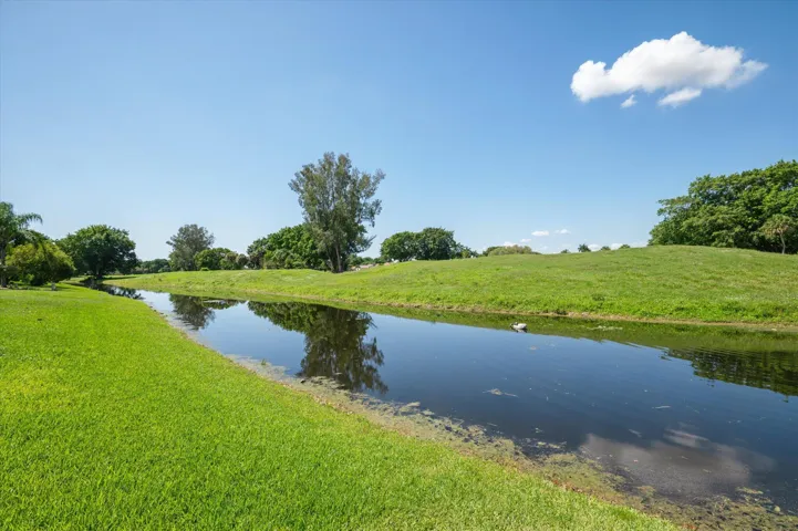 30-Fox-10080 Canoe Brook Cir-30