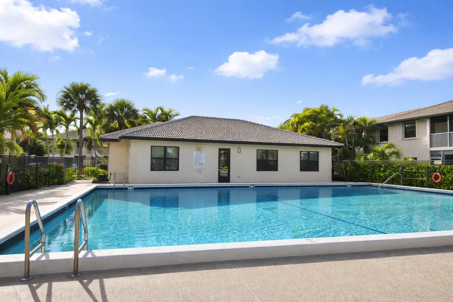 5550 Pool