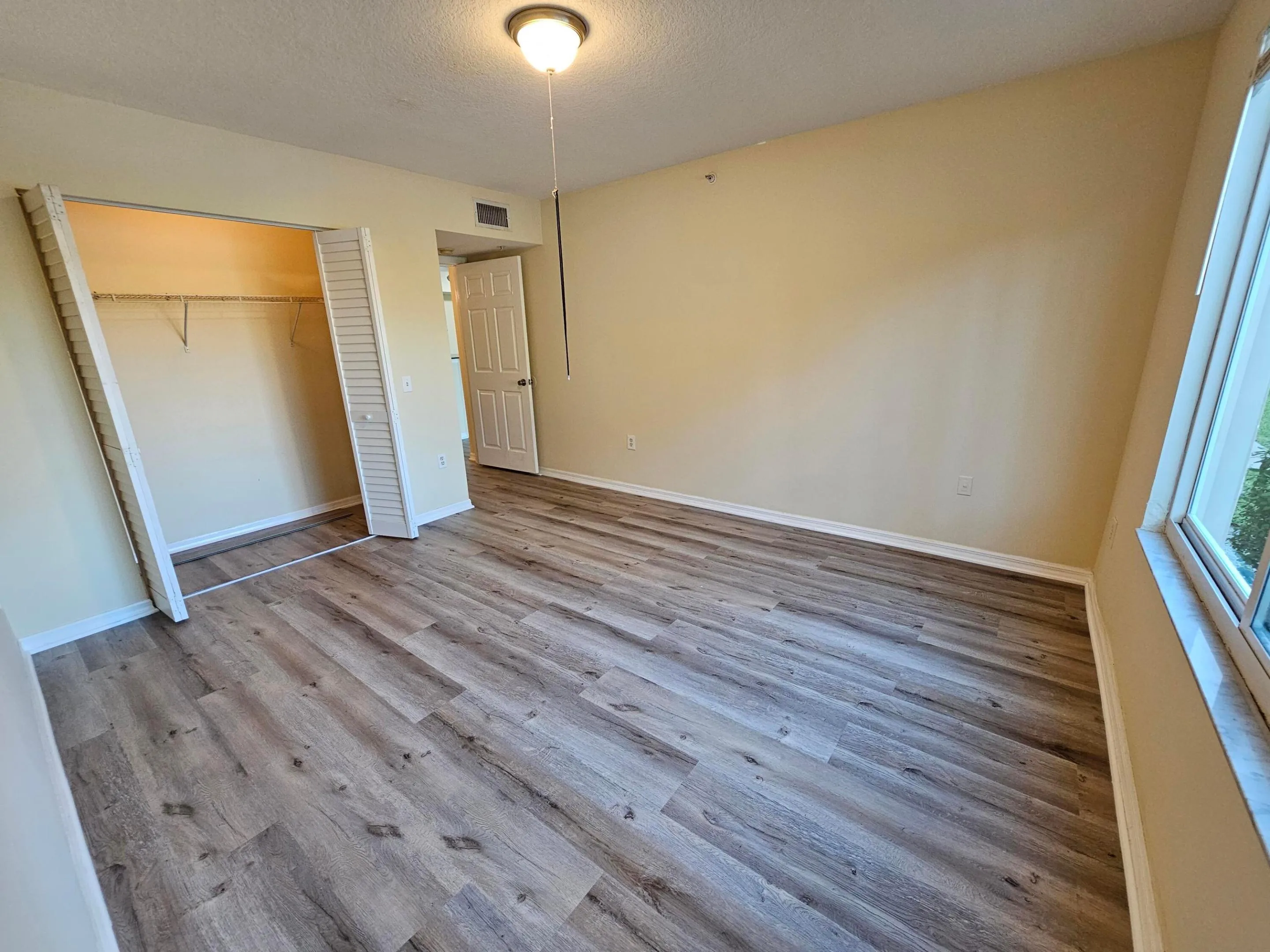 villa cir bedroom