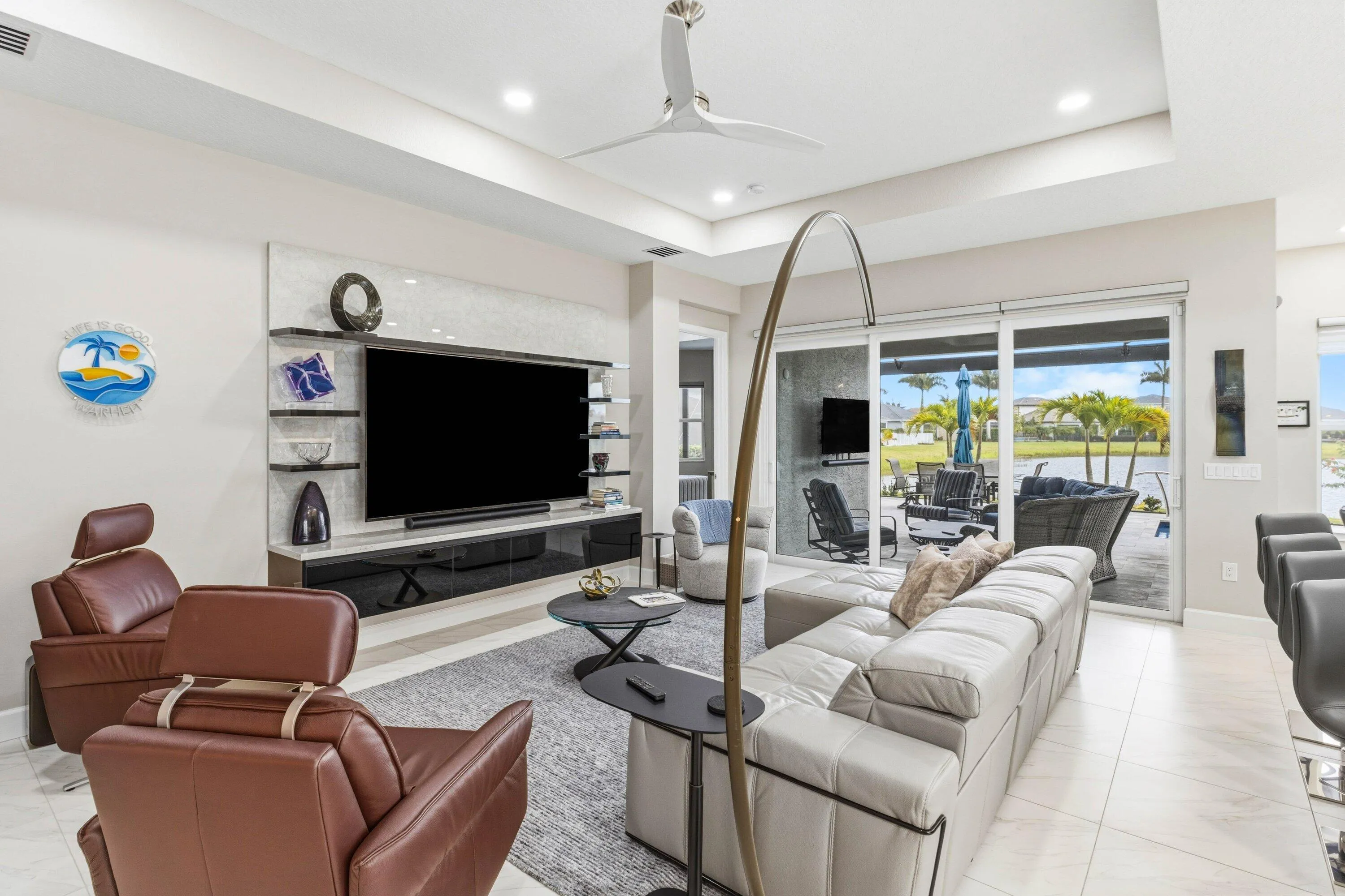 015-13697WhistlerMountainRoad-DelrayBeac