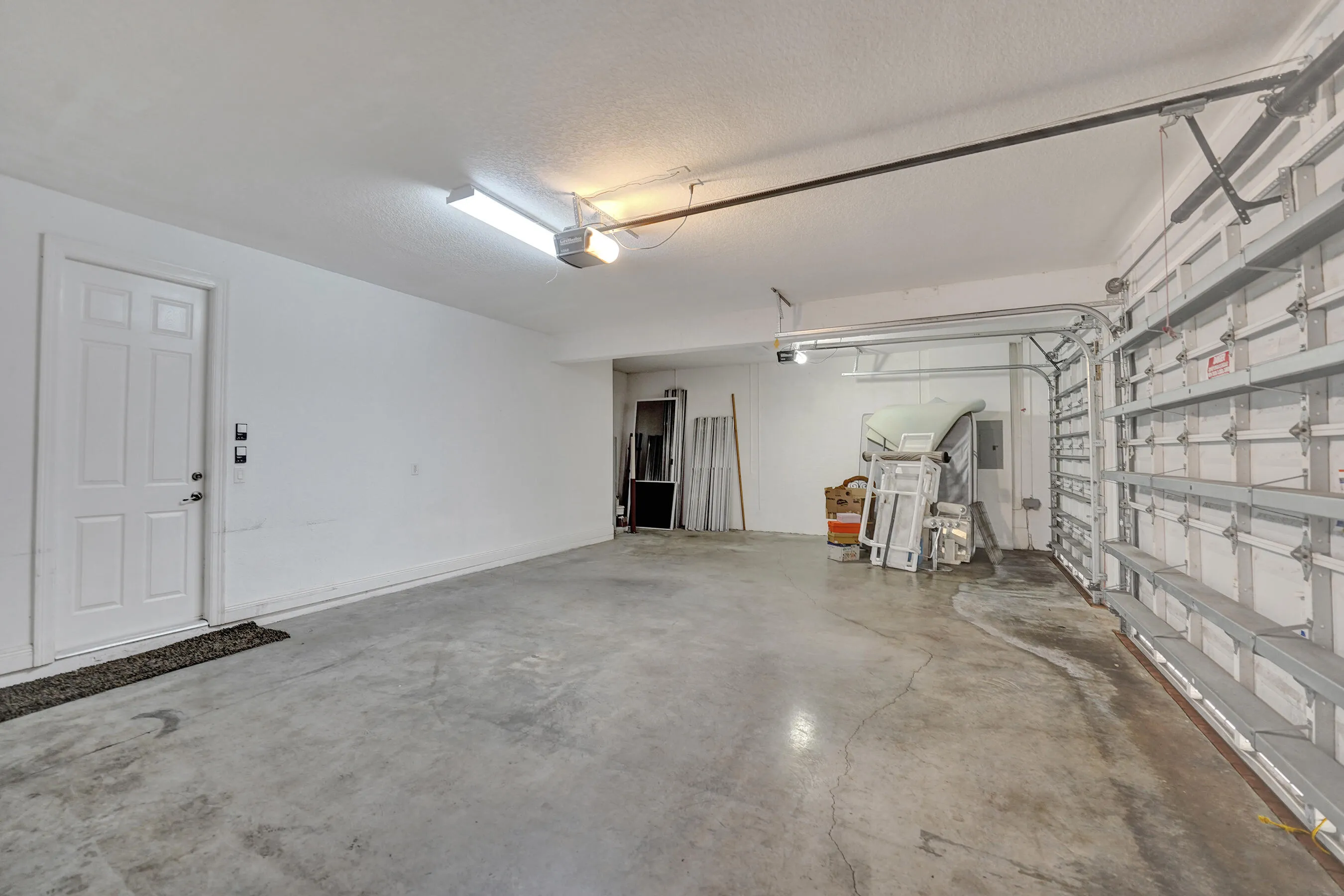 3 car garage
