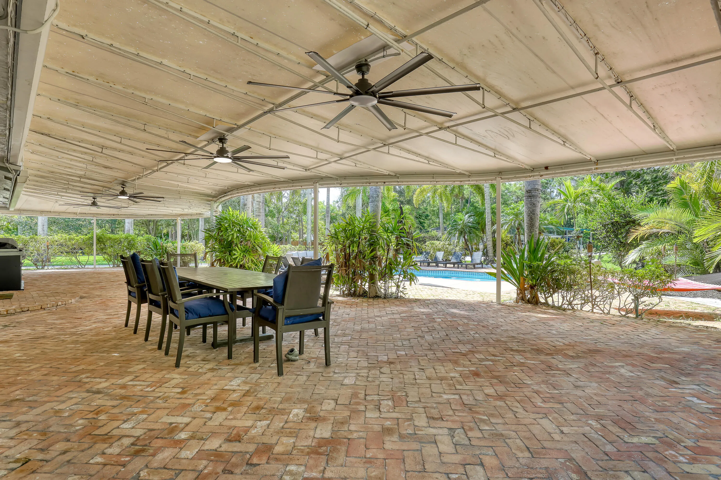 Large Cov'd Patio