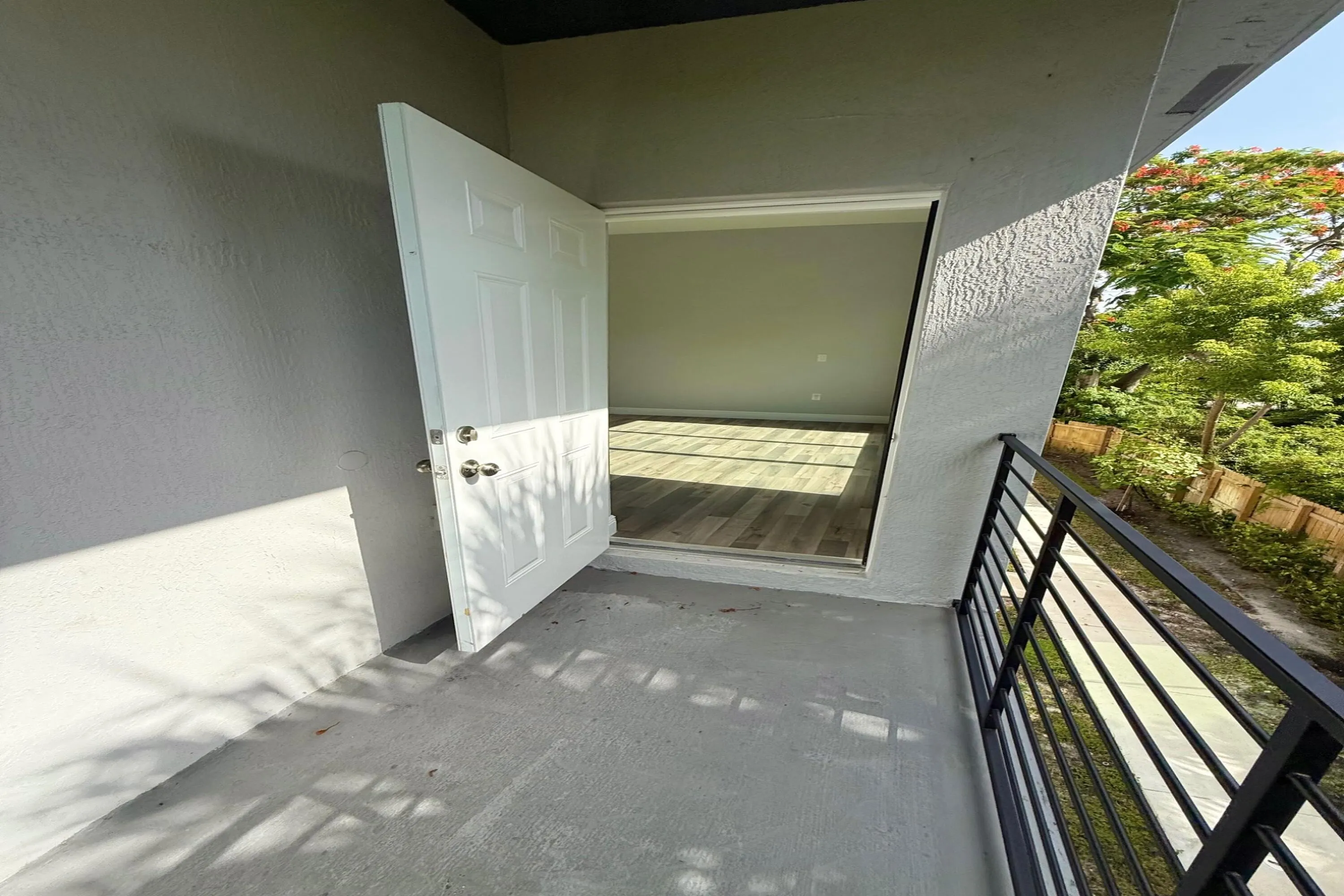 333 NW 41ST-12