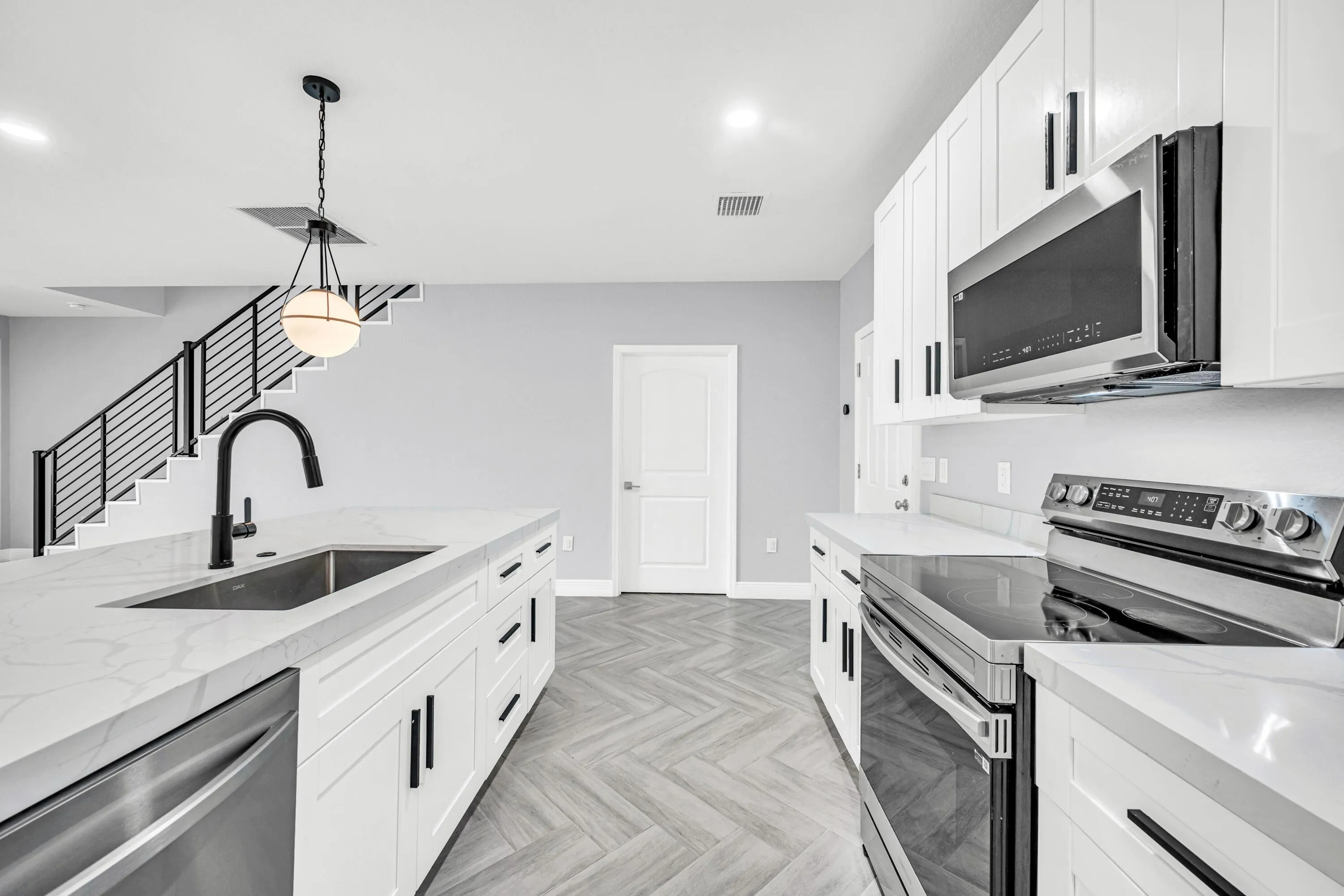 333 NW 41ST-18