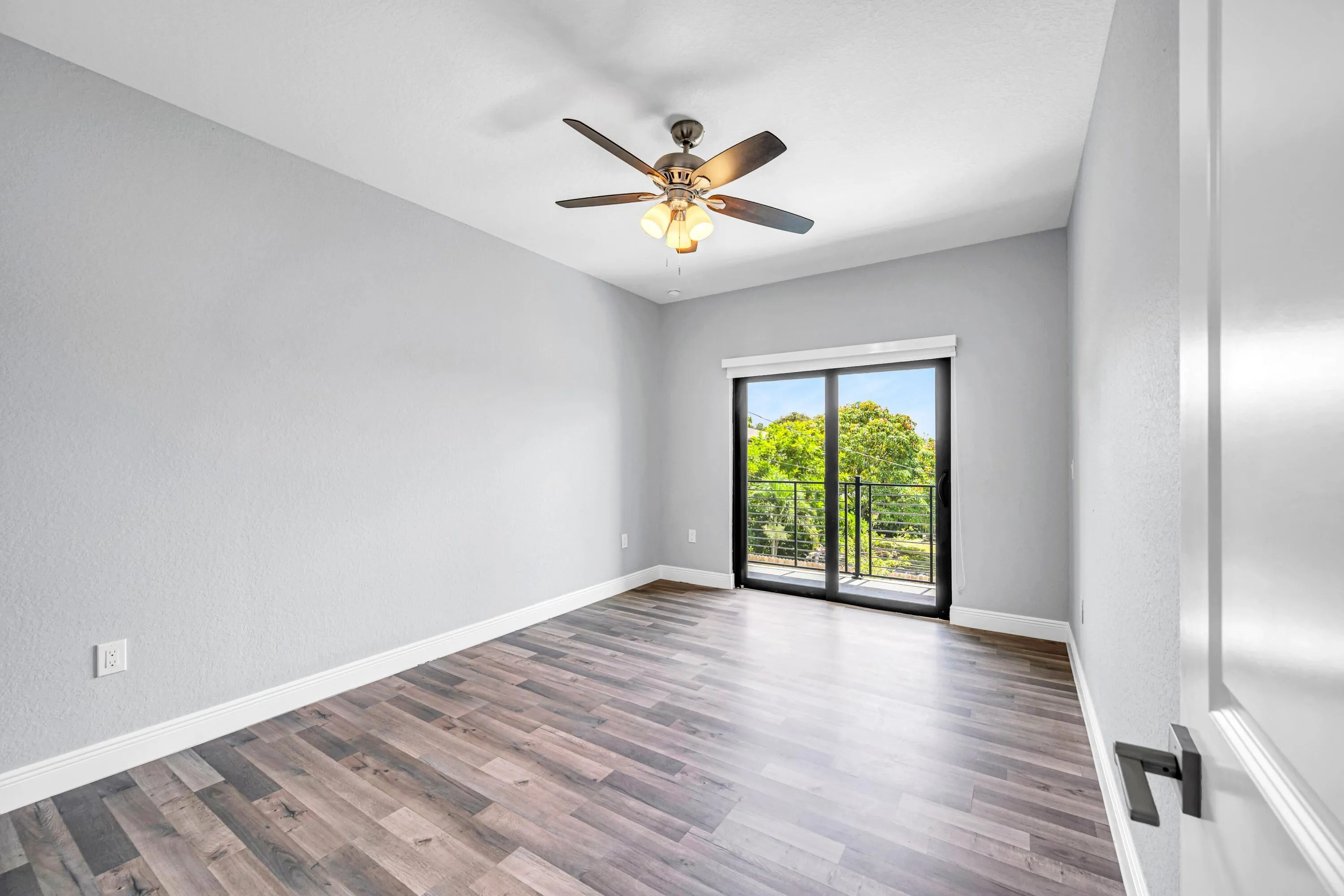 333 NW 41ST-33