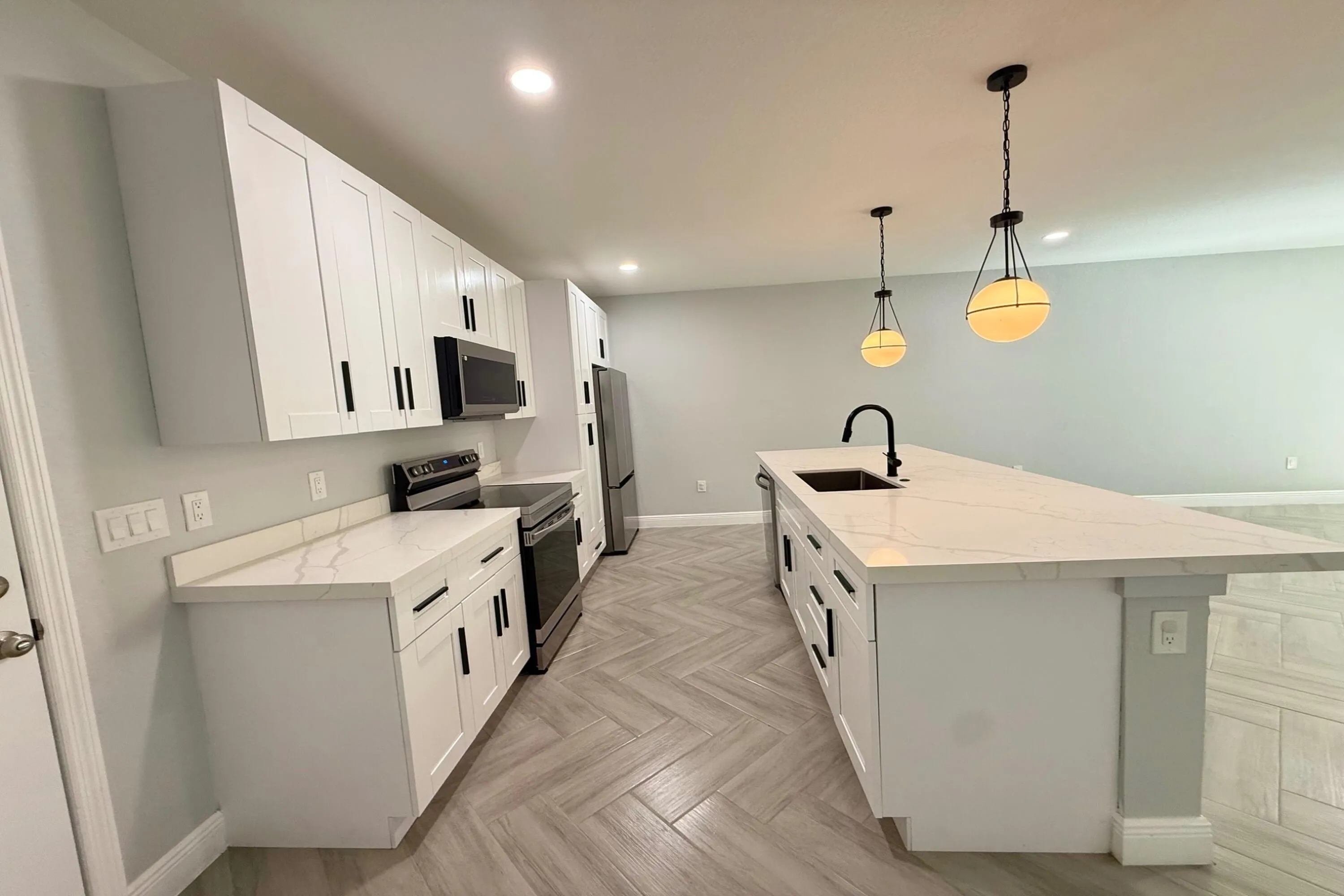 333 NW 41ST-4
