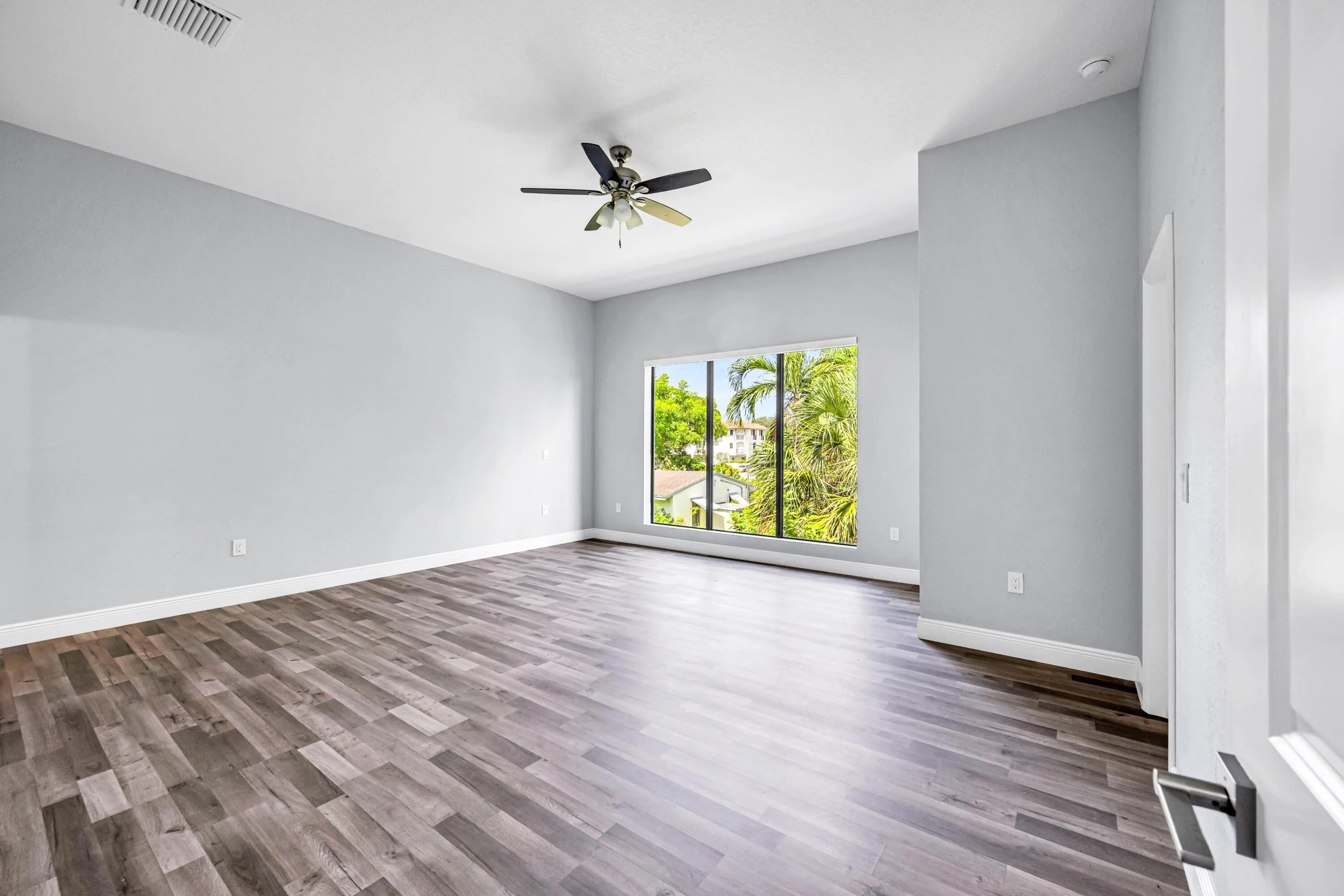 333 NW 41ST-23