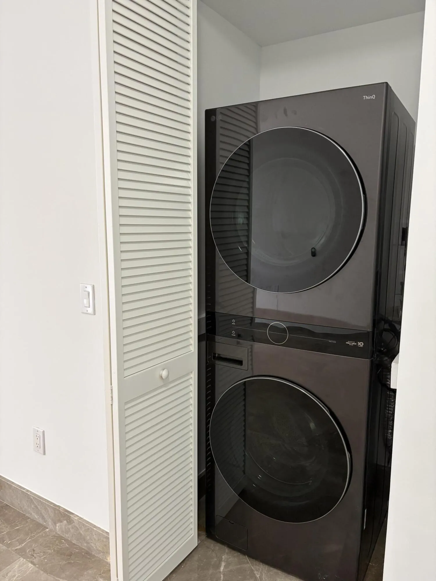 In Unit Washer and Dryer