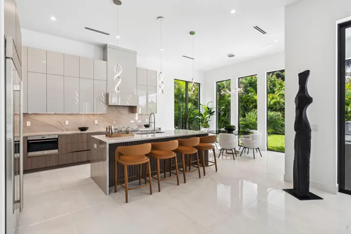 1040 NW 6th Terrace Boca Raton FL 09