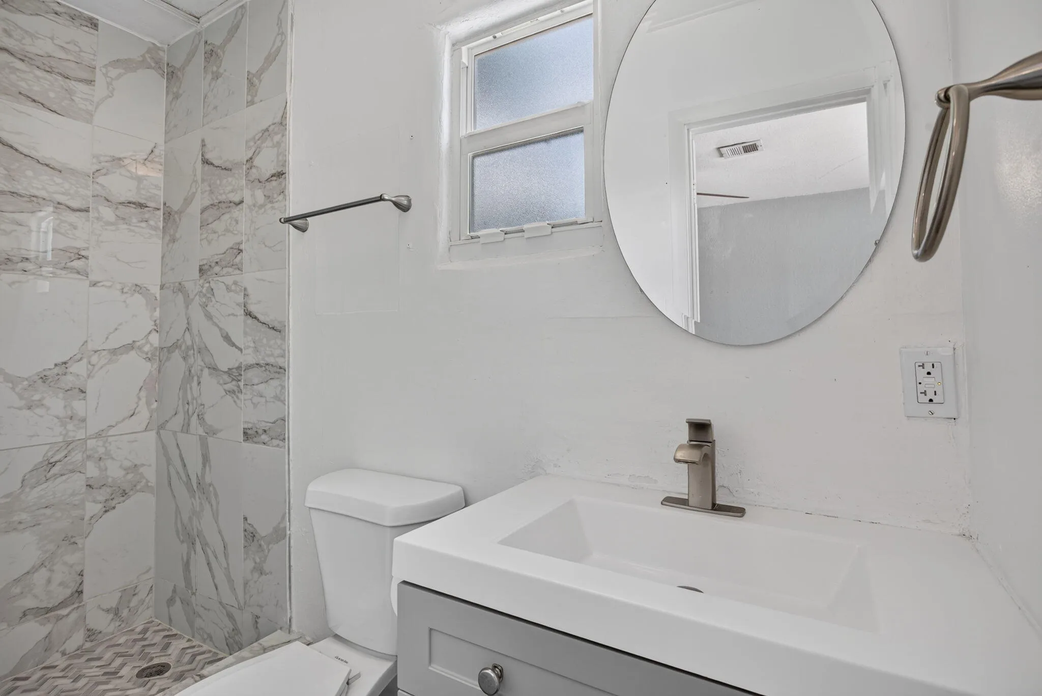 28-web-or-mls-2811-6986