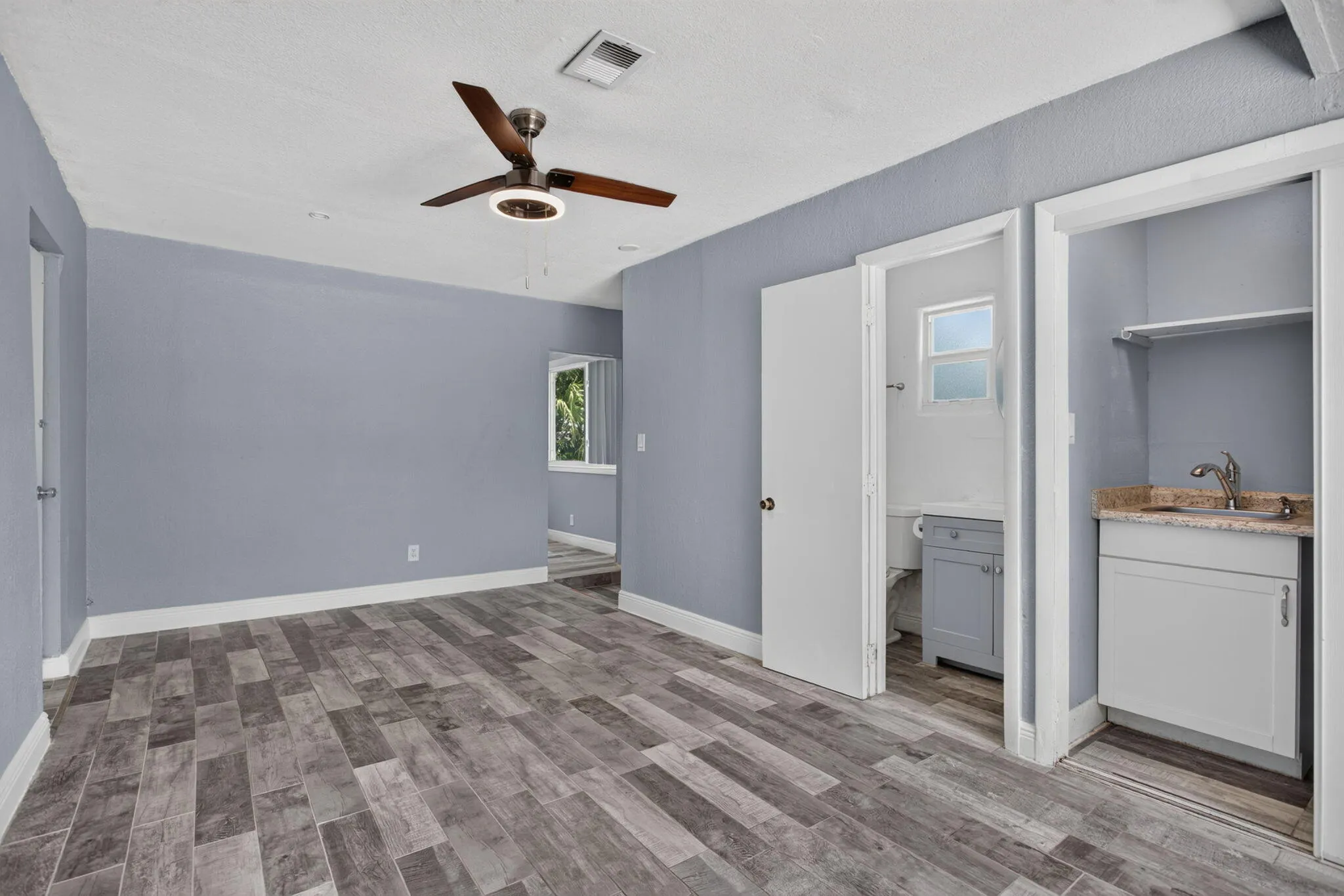 25-web-or-mls-2811-6972