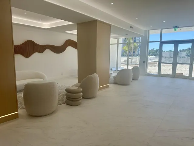 LOBBY RECEPTION