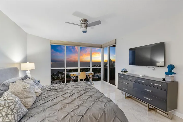 31-3100 N Ocean Blvd u1508 Twilight_015