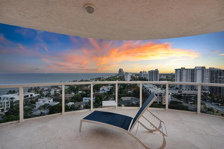 24-3100 N Ocean Blvd u1508 Twilight_008
