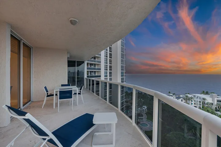 26-3100 N Ocean Blvd u1508 Twilight_010