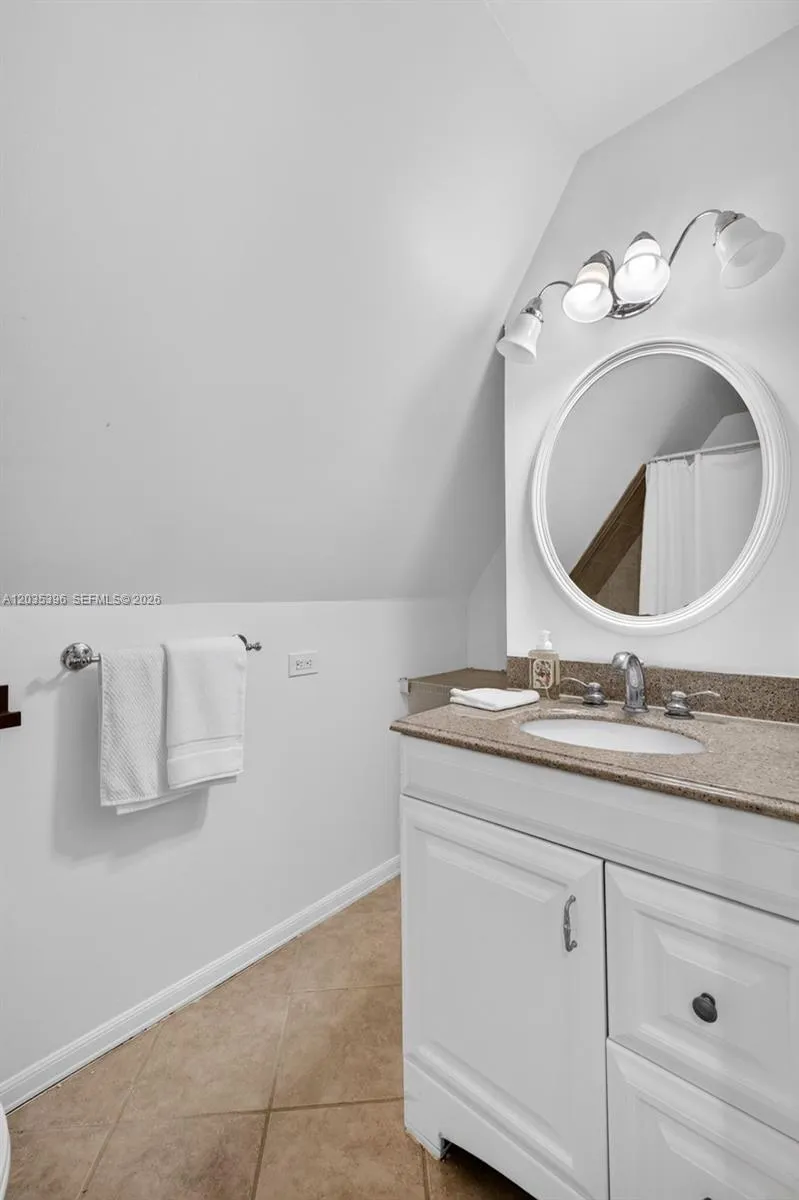 Property photo 165