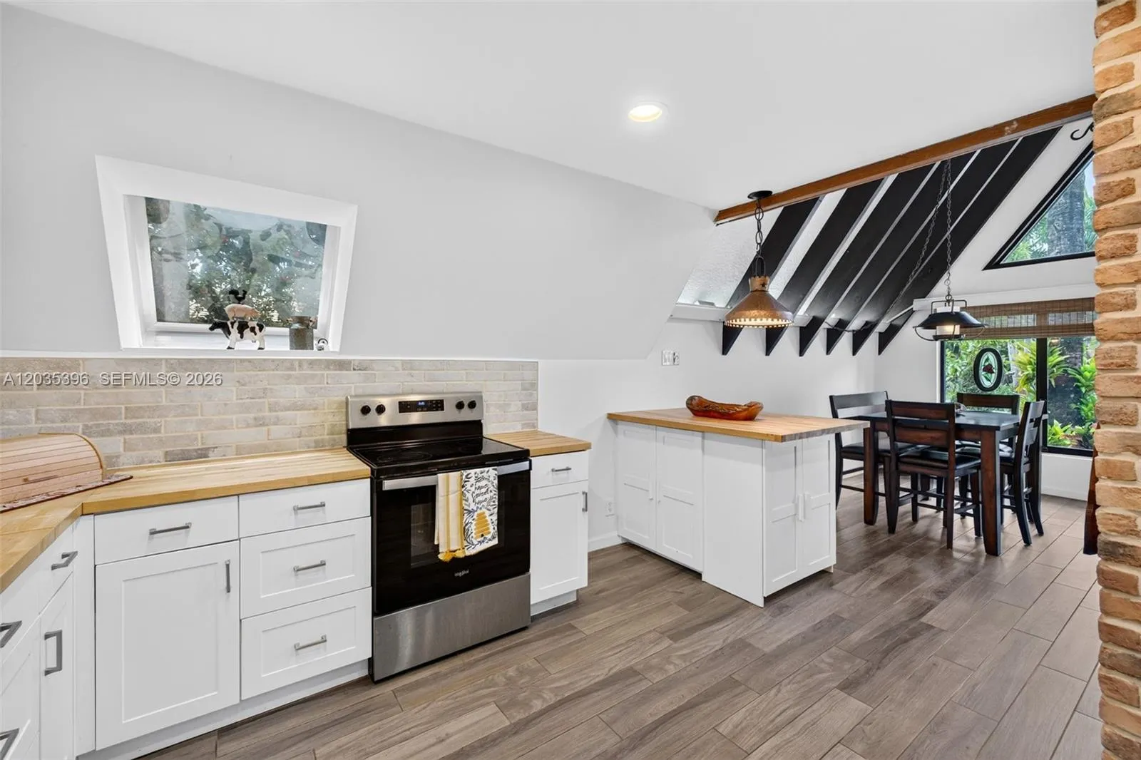 Property photo 110