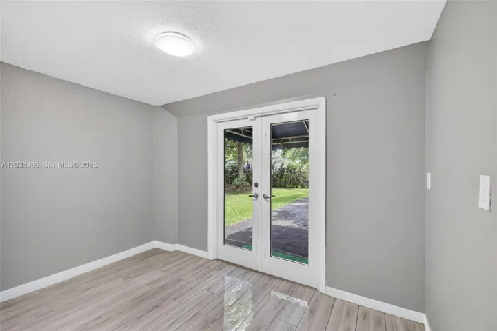 Office / 3rd bedroom in guest house