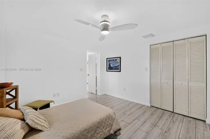 Guest house bedroom with nice sized closet (walk in)