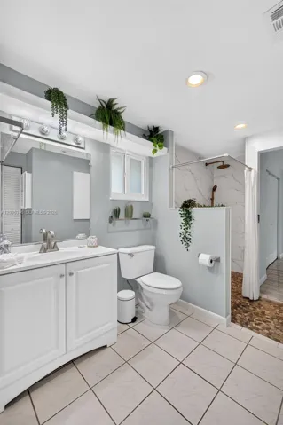 Guest house bathroom