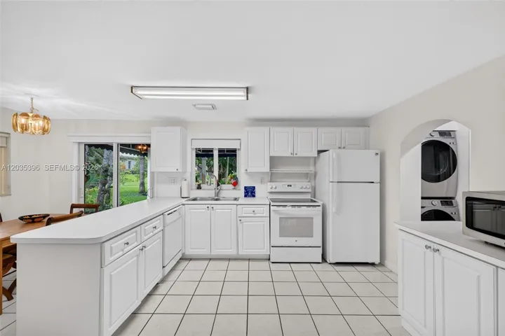 Guest House view to kitchen