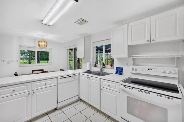 Guest House kitchen