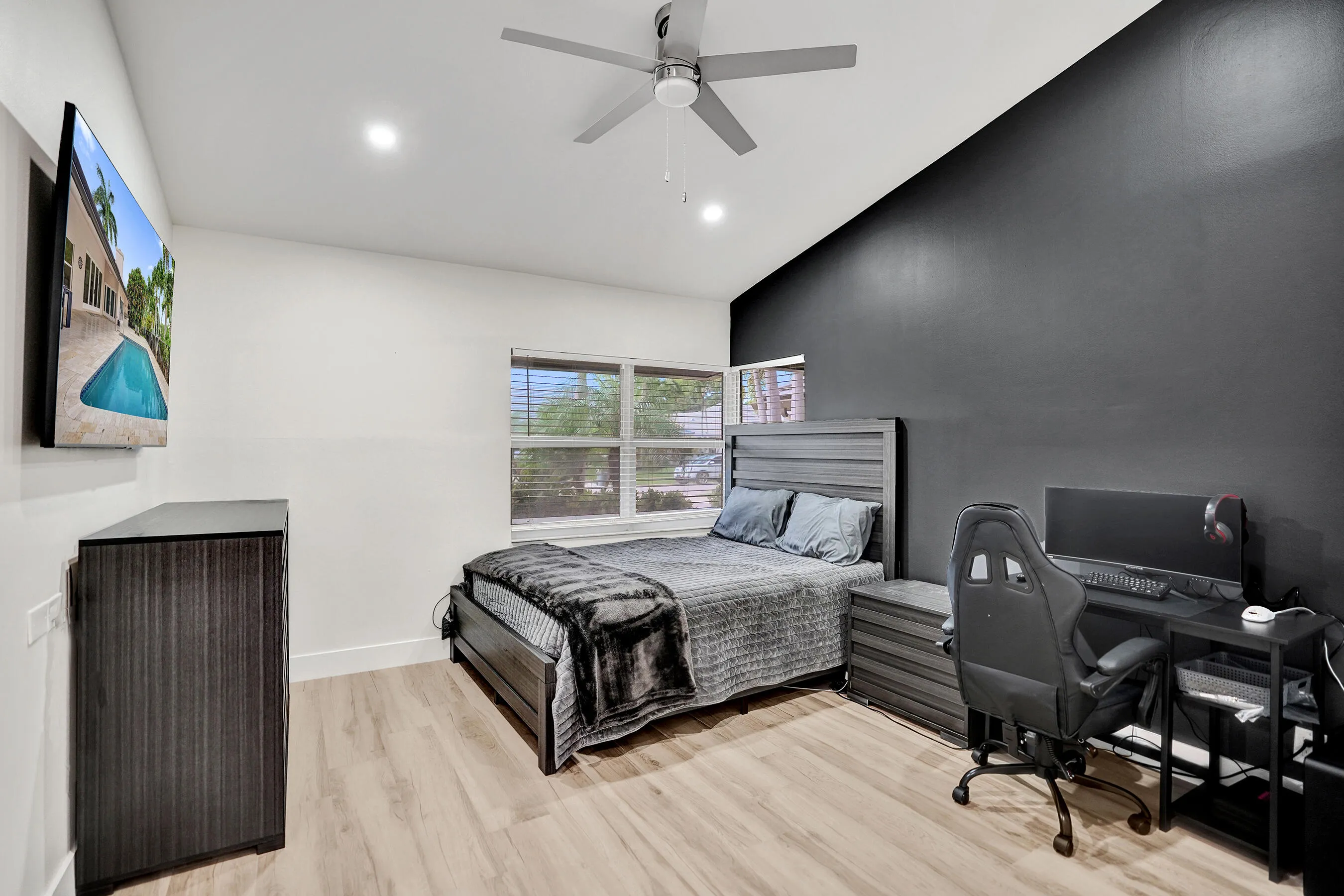 Property photo 64