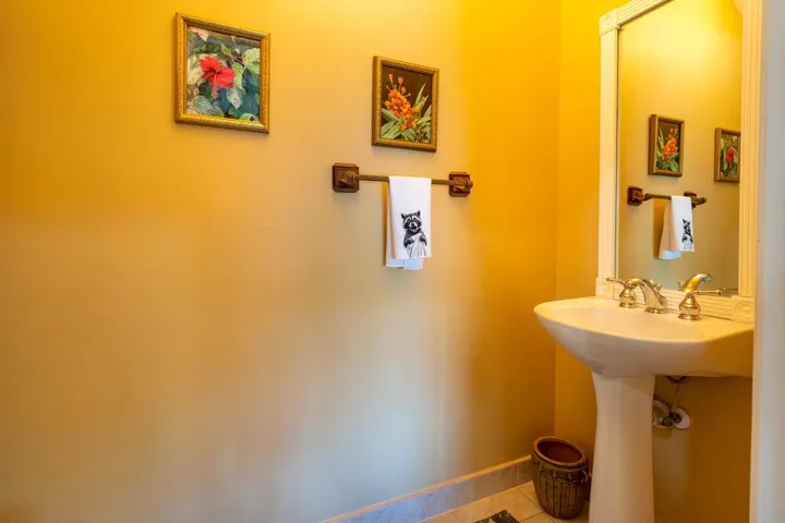 022-048-Bathroom-1500x1000