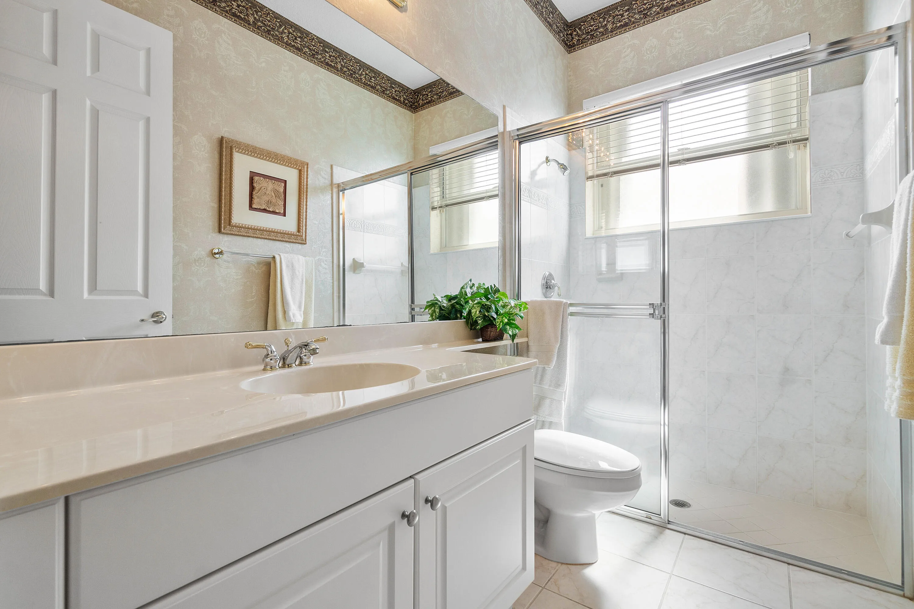 Guest Bathroom 1