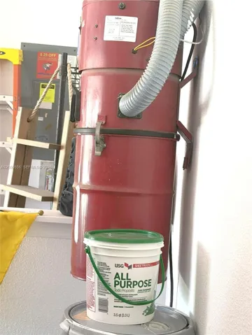 CENTRAL VAC