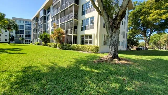 CORNER UNIT