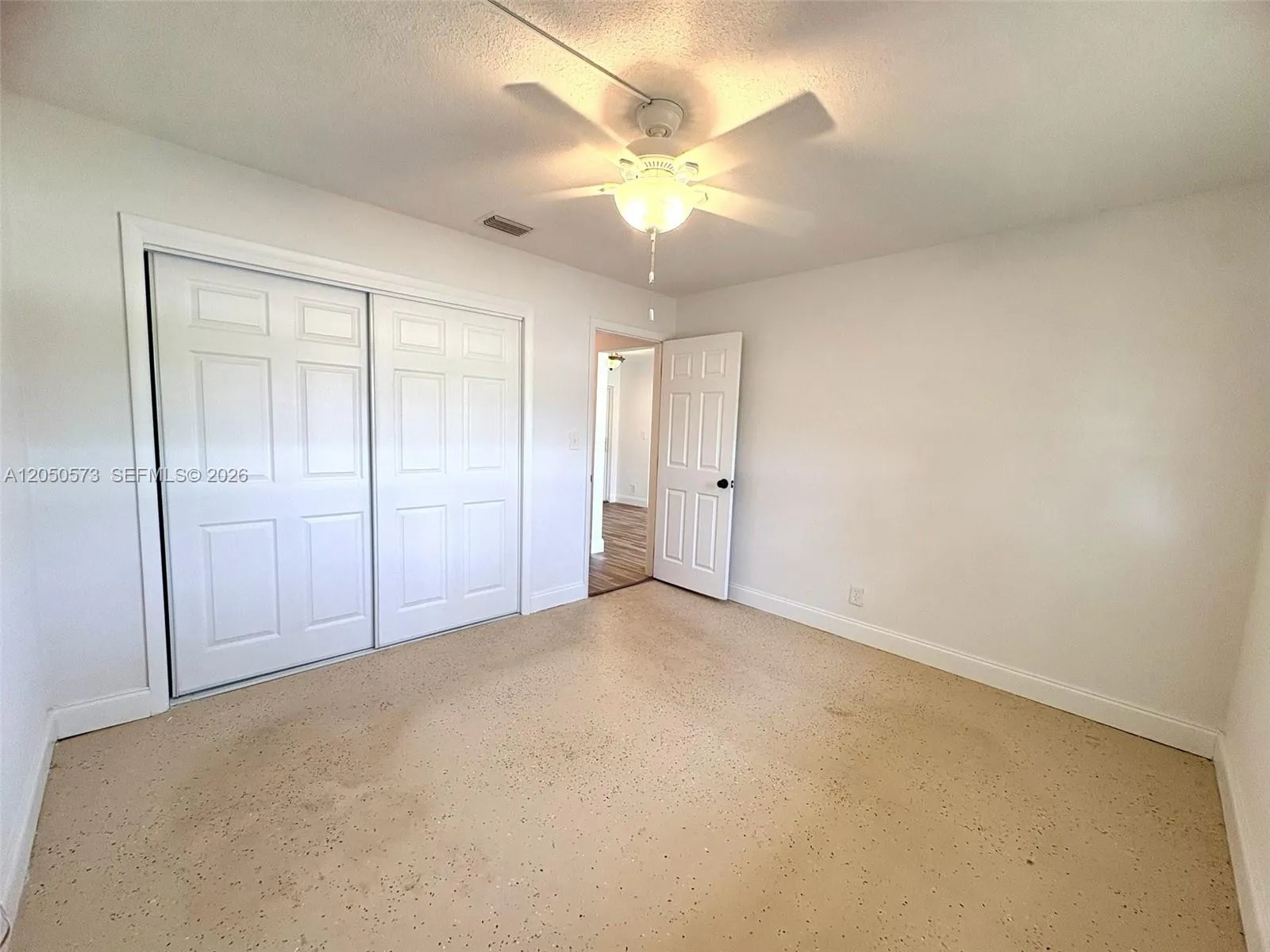 Large guest bedroom