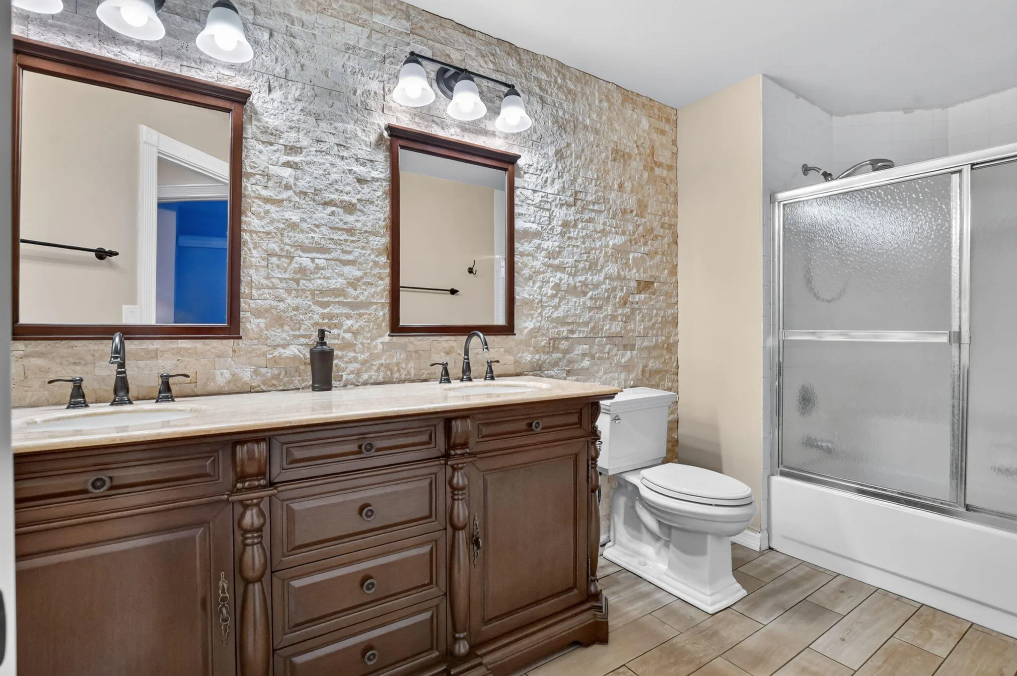 Upstairs guest bathroom