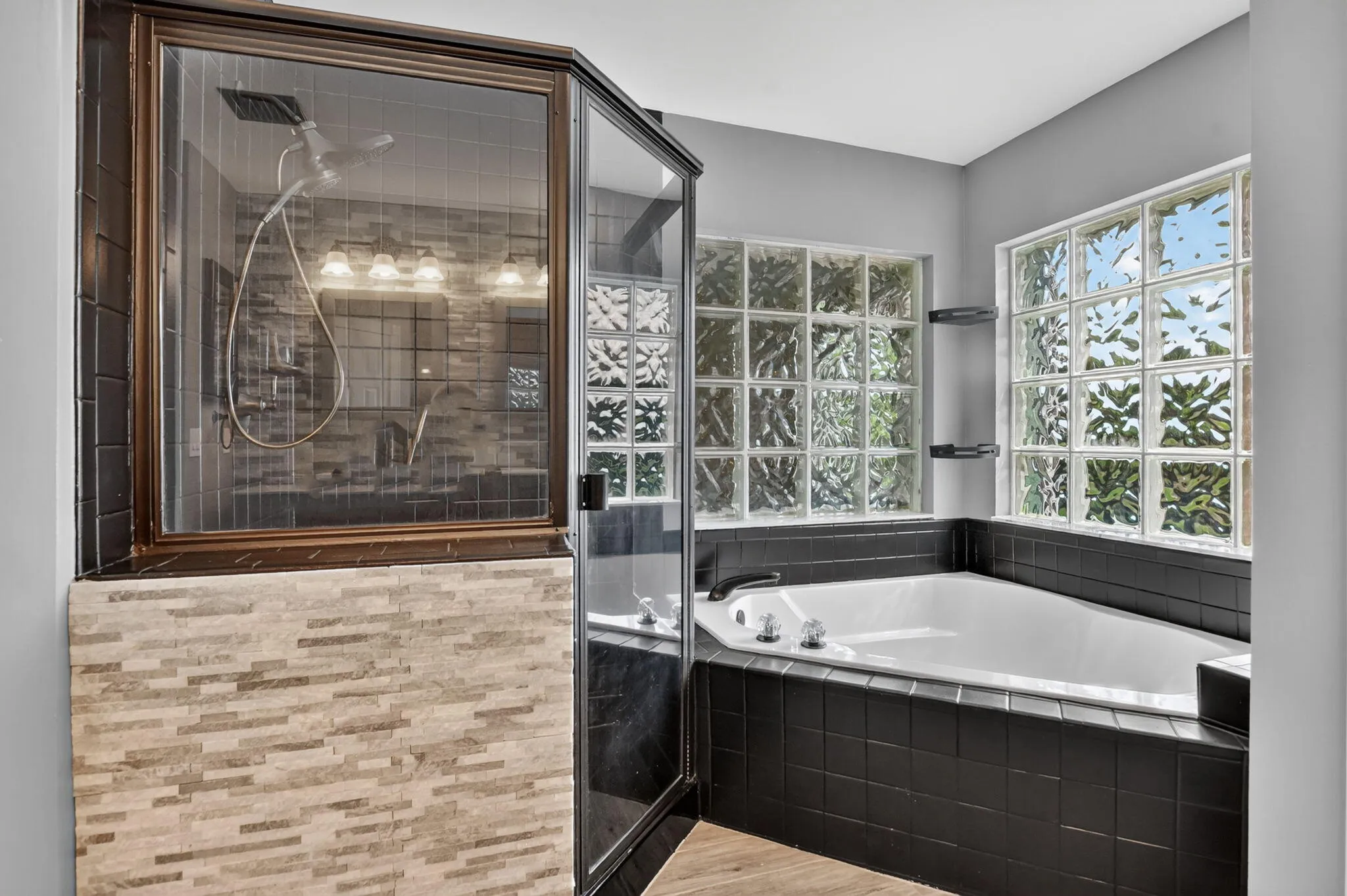 Primary en suite