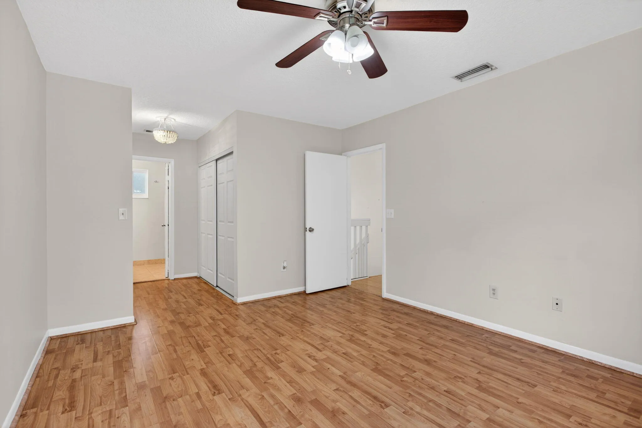 39-web-or-mls-9812 interiors-4564