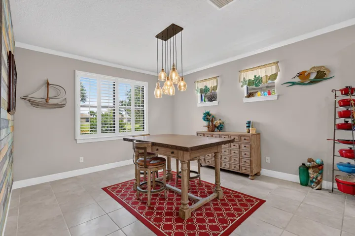 Formal Dining