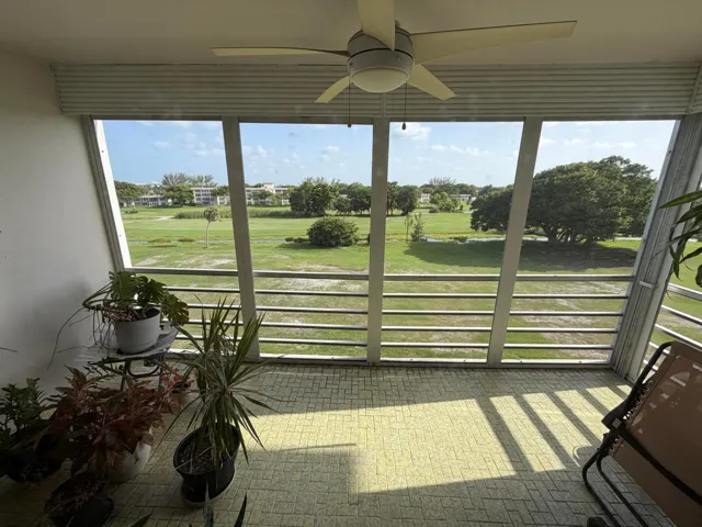 balcony