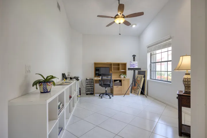 3rd BR/Office/Den
